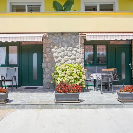 Apartment Vero-1 By Interhome