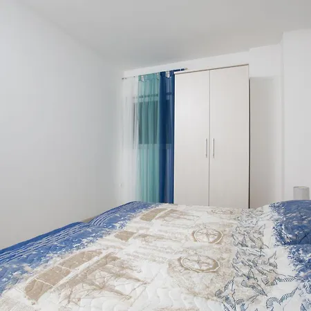 Vero-1 By Interhome * 오파티아